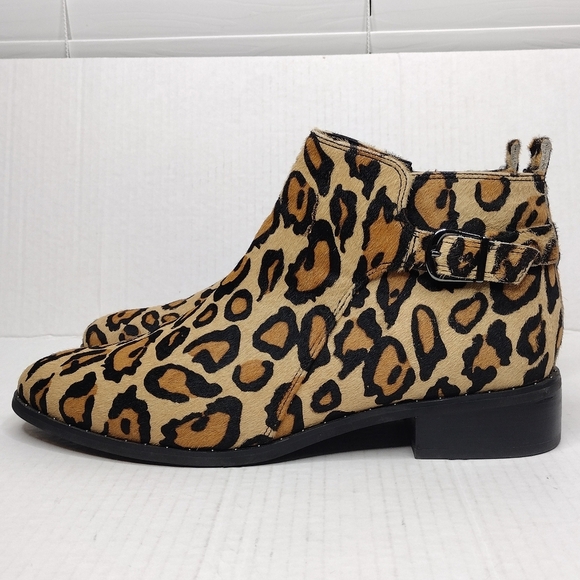 Blondo Tami Waterproof Leopard Print Calf Hair Side Zip Ankle Booties Size 12M - Picture 2 of 12